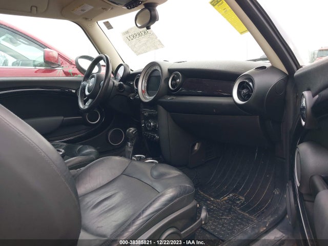 2011 MINI COOPER WMWSU3C51BT098637 Photo 4
