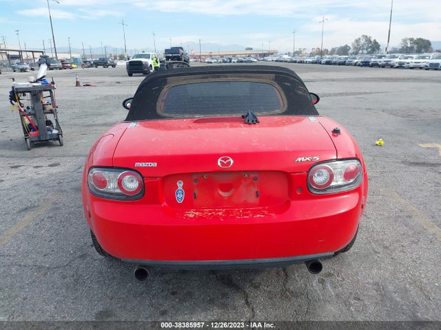 2006 MAZDA MX-5 GRAND TOURING VIN: JM1NC25F160106777