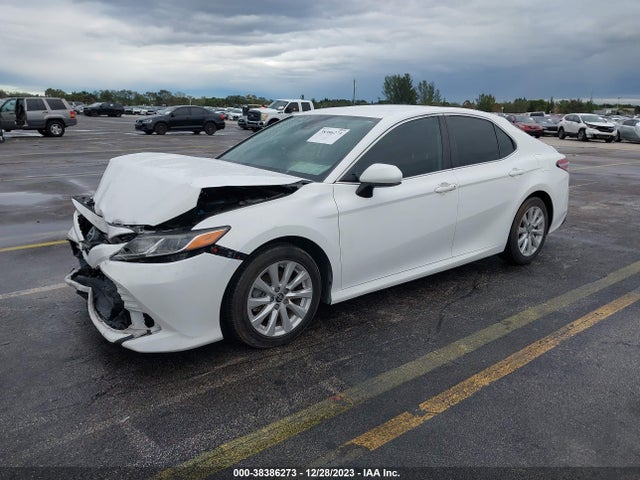 Toyota CAMRY LE 2019 4T1B11HK3KU848575 Image 2