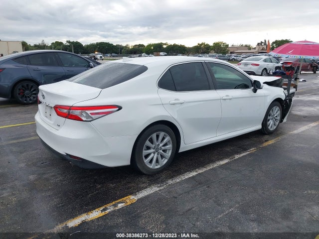 Toyota CAMRY LE 2019 4T1B11HK3KU848575 Image 4