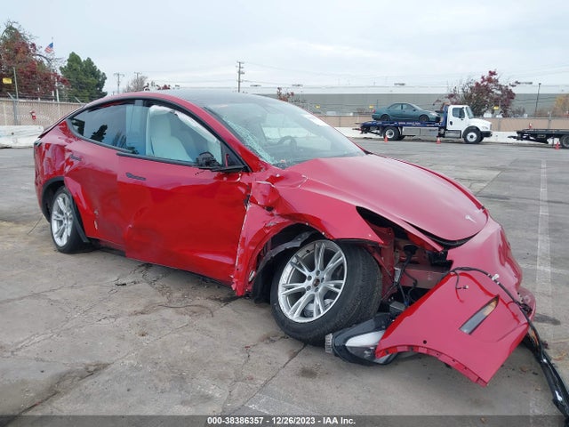 2020 TESLA MODEL Y 5YJYGDEEXLF042207 Photo 0