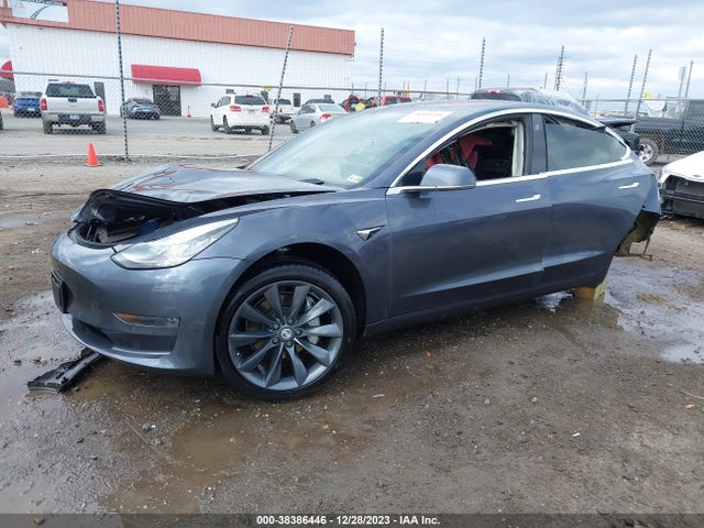 Tesla Model 3 Long Range/performance 2018 5YJ3E1EB9JF185327 Image 2