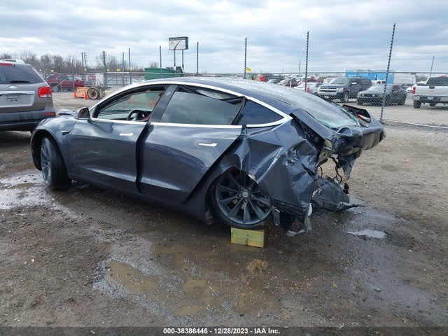 Tesla Model 3 Long Range/performance 2018 5YJ3E1EB9JF185327 Image 3