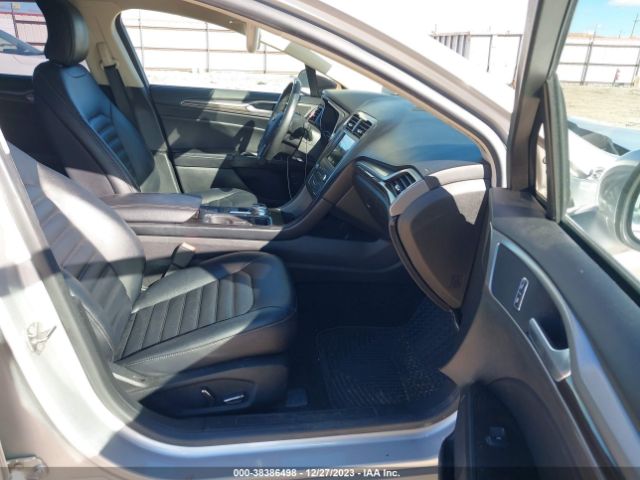 3FA6P0MU9KR182986 Ford Fusion Hybrid Sel
