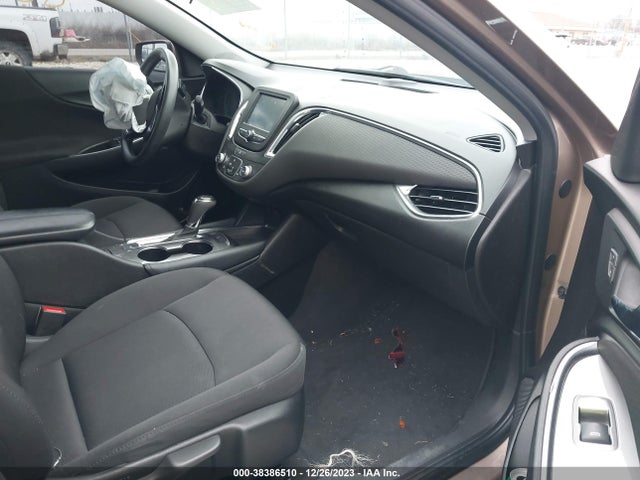 Chevrolet MALIBU LT 2018 1G1ZD5ST0JF172942 Image 5