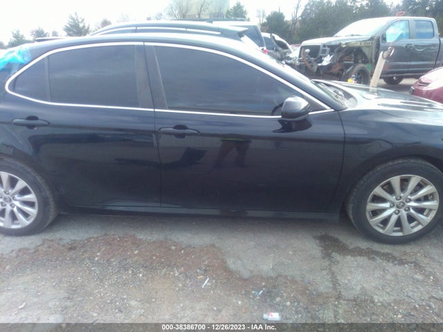 Toyota CAMRY LE 2018 JTNB11HK7J3040380 Image 14