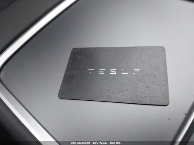 2023 TESLA MODEL Y 7SAYGDEE9PF631533 Photo 10