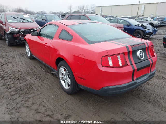 38386898 :رقم المزاد ، 1ZVBP8AN2A5112636 vin ، 2010 Ford Mustang V6/v6 Premium مزاد بيع