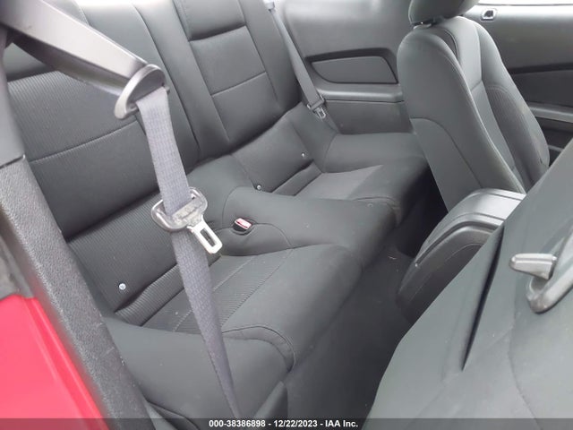 38386898 :رقم المزاد ، 1ZVBP8AN2A5112636 vin ، 2010 Ford Mustang V6/v6 Premium مزاد بيع