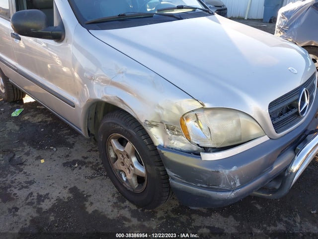 1998 MERCEDES-BENZ ML 320 CLASSIC VIN: 4JGAB54E0WA033029