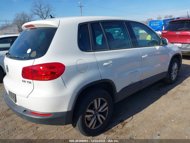 2013 VOLKSWAGEN TIGUAN S VIN: WVGAV3AX6DW619820