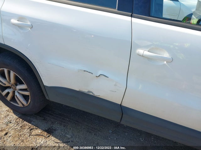 2013 VOLKSWAGEN TIGUAN S VIN: WVGAV3AX6DW619820