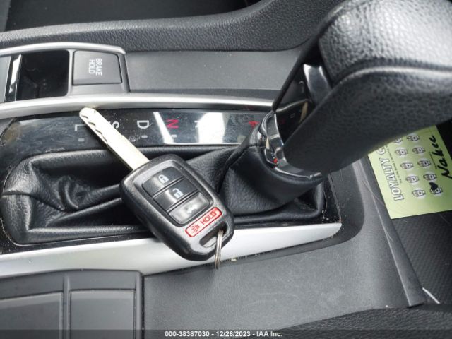2HGFC2F57HH507826 Honda Civic Lx