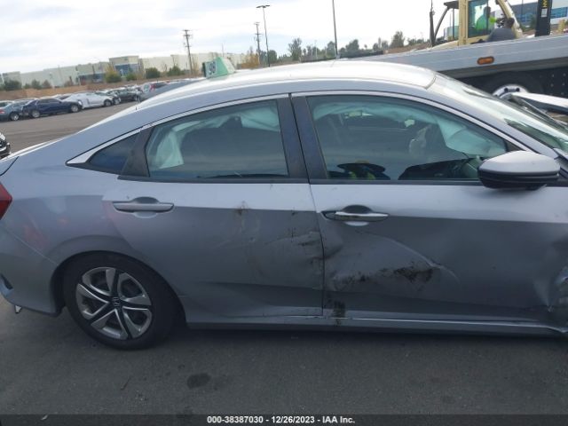 2HGFC2F57HH507826 Honda Civic Lx