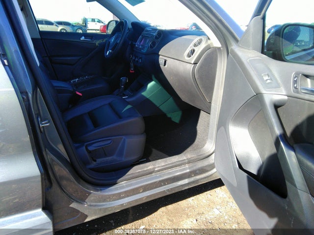 2012 VOLKSWAGEN TIGUAN SE VIN: WVGAV7AX4CW000946
