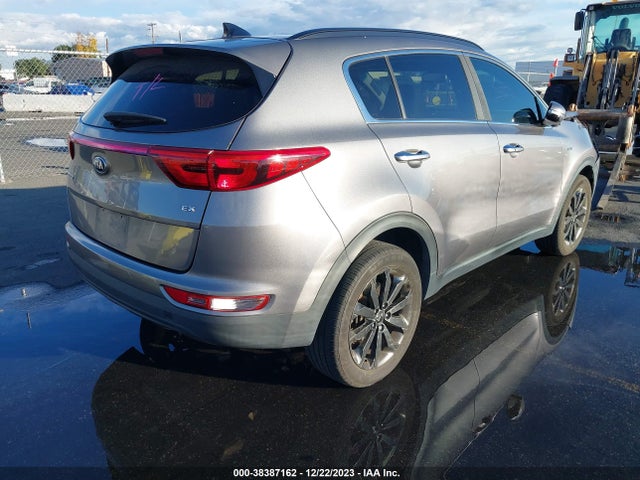 2019 KIA SPORTAGE EX VIN: KNDPNCAC2K7549784