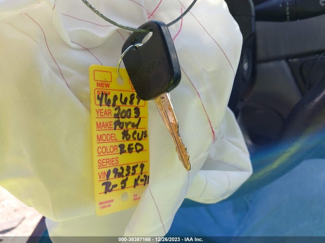 2003 FORD FOCUS SE VIN: 1FAFP34303W192359