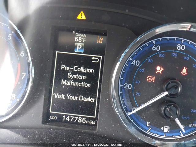 2017 TOYOTA COROLLA SE SPECIAL EDITION VIN: 5YFBURHE0HP581101