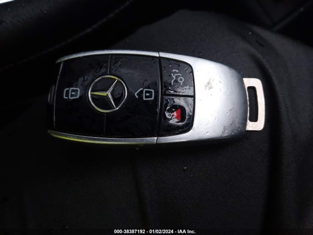 2017 MERCEDES-BENZ E 300 VIN: WDDZF4JB5HA038705