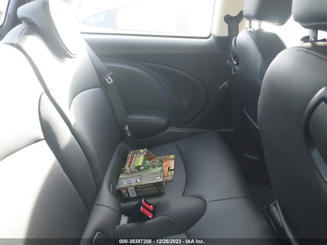 2011 MINI COOPER WMWSU3C57BTX95911 Photo 7
