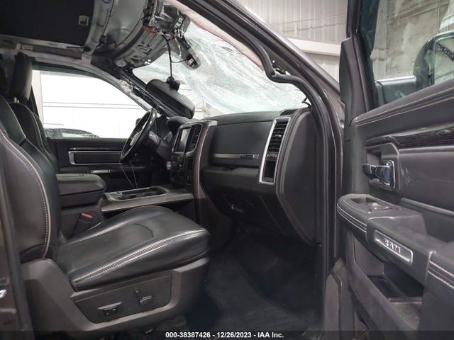 RAM 1500 Limited  4x4 5'7 Box 2017 1C6RR7PTXHS594948 Image 5