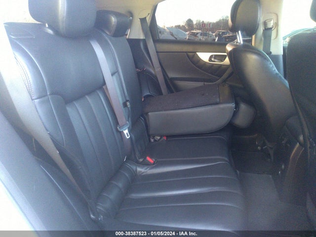 2012 INFINITI FX35 VIN: JN8AS1MW2CM150423