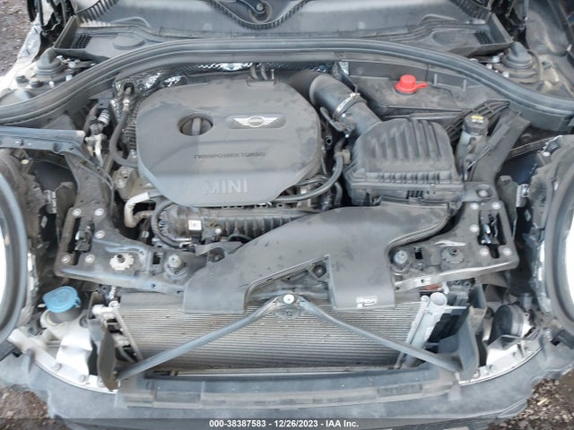 2016 MINI CLUBMAN WMWLN5C52G2B35143 Photo 9