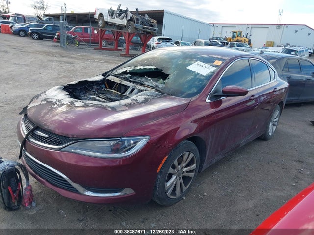 Chrysler 200 Limited 2016 1C3CCCAB2GN162526 Image 2