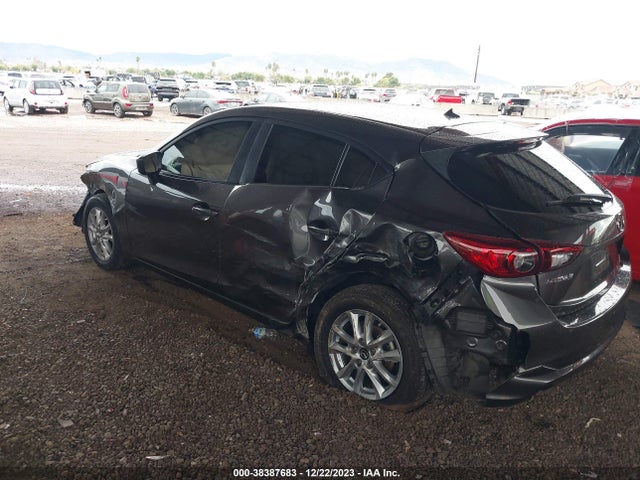 2018 MAZDA MAZDA3 SPORT VIN: 3MZBN1K70JM238095