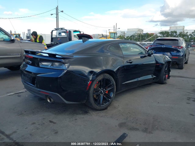 Chevrolet CAMARO 2SS 2018 1G1FH1R73J0111483 Image 4