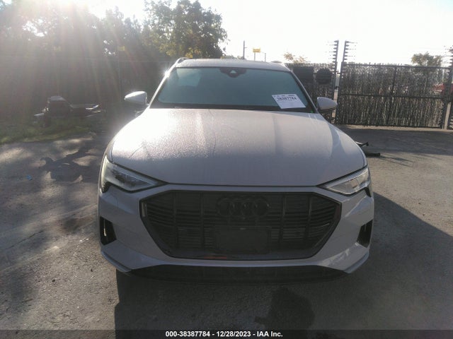 WA1LABGE2KB013034 Audi E-tron Premium Plus