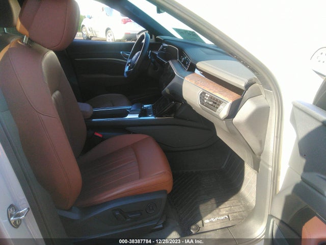 WA1LABGE2KB013034 Audi E-tron Premium Plus
