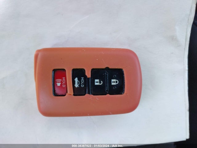 Toyota COROLLA SE 2018 5YFBURHE4JP811955 Image 11