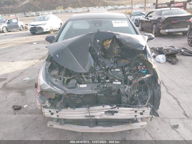 JTDKARFU5G3019057 Toyota Prius Three Touring