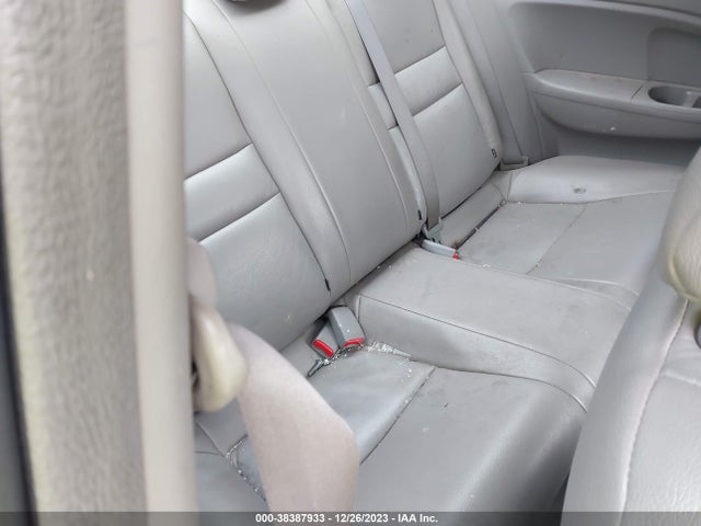 2010 HONDA CIVIC LX VIN: 2HGFG1B63AH520754