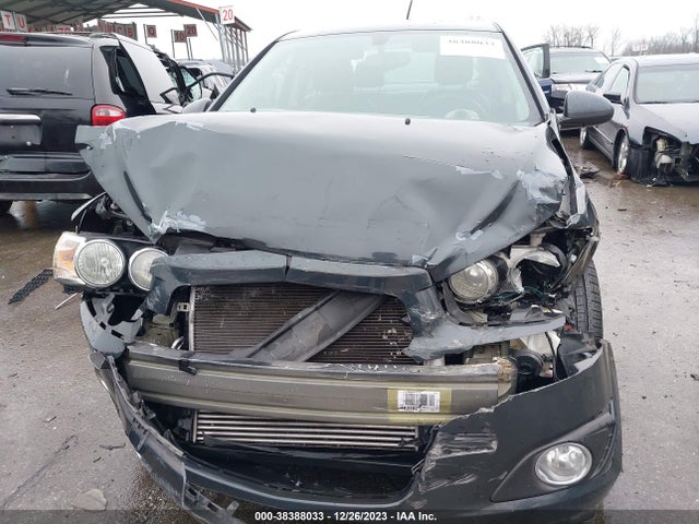 Chevrolet Sonic Ltz Auto 2014 1G1JE5SB4E4228321 Image 12