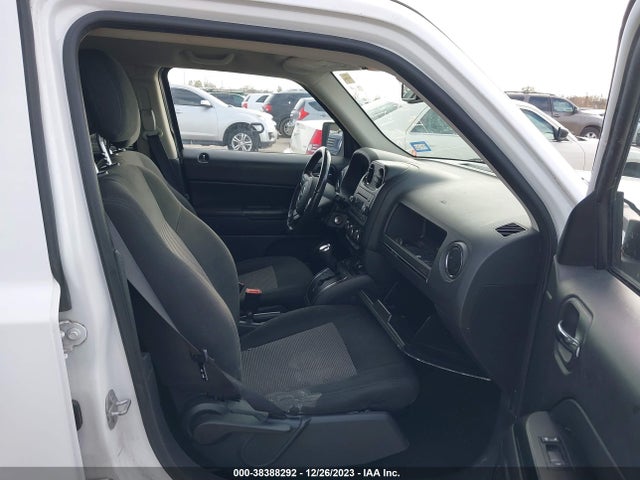 2016 JEEP PATRIOT LATITUDE VIN: 1C4NJPFA4GD794869