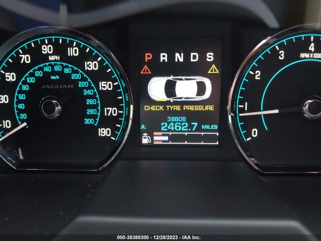 2015 JAGUAR XF SAJWJ0FF5F8U58096 Photo 6