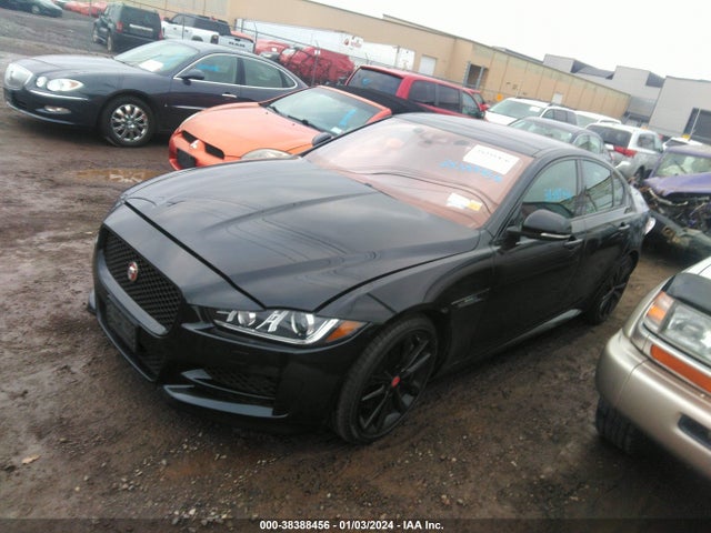 2019 JAGUAR XE SAJAF4GXXKCP46522 Photo 1