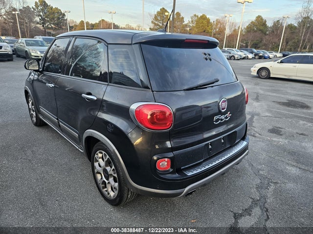 2014 FIAT 500L ZFBCFADH7EZ017790 Photo 2