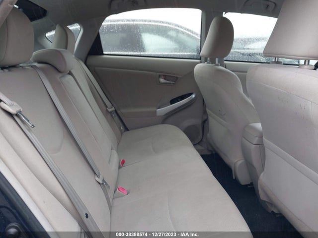 Toyota Prius Two 2014 JTDKN3DU2E0379227 Image 8