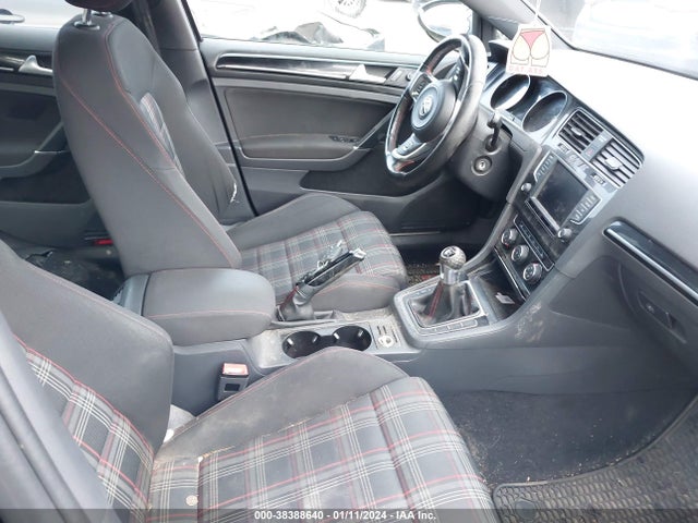 3VW5T7AU1GM057223 Volkswagen Golf Gti S 4-door