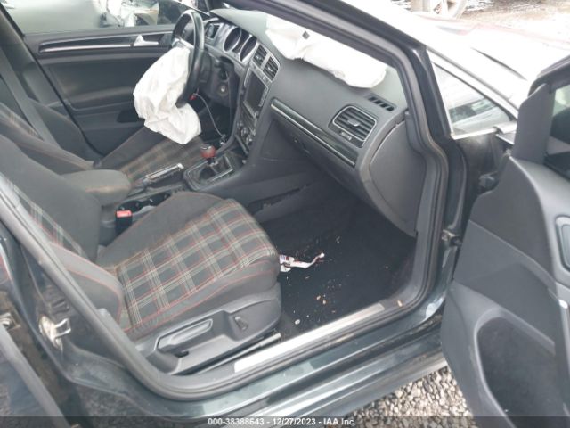 3VW5T7AU2FM002827 Volkswagen Golf Gti 2.0t S 4-door