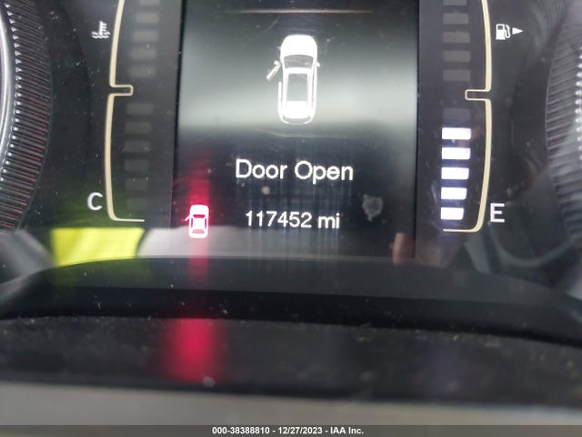 2015 JEEP CHEROKEE LATITUDE VIN: 1C4PJMCB7FW528401