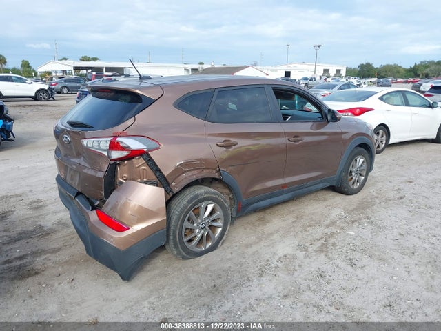 2016 HYUNDAI TUCSON SE VIN: KM8J23A45GU166451