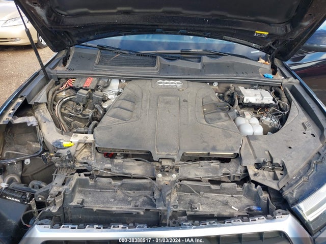 WA1VAAF72JD007324 Audi Q7 3.0t Premium
