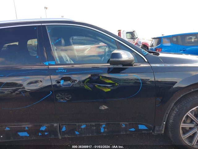 WA1VAAF72JD007324 Audi Q7 3.0t Premium