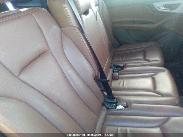 WA1LHAF79JD012328 Audi Q7 2.0t Premium