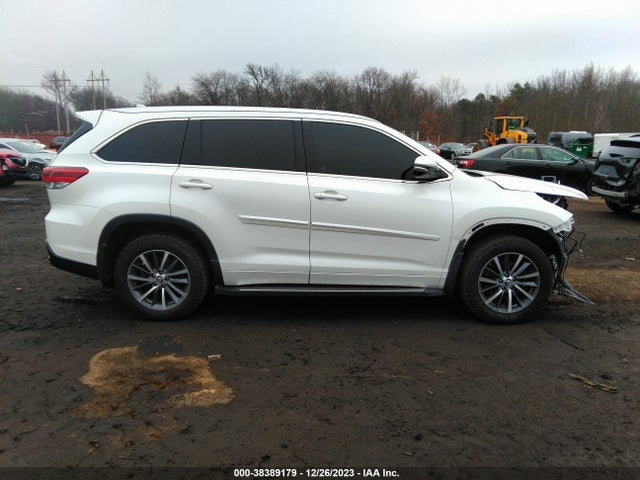 Toyota Highlander Xle 2017 5TDJZRFH3HS430156 Image 13