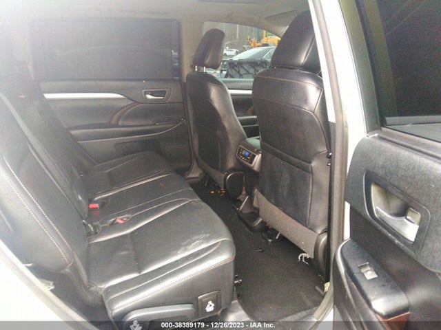 Toyota Highlander Xle 2017 5TDJZRFH3HS430156 Image 8
